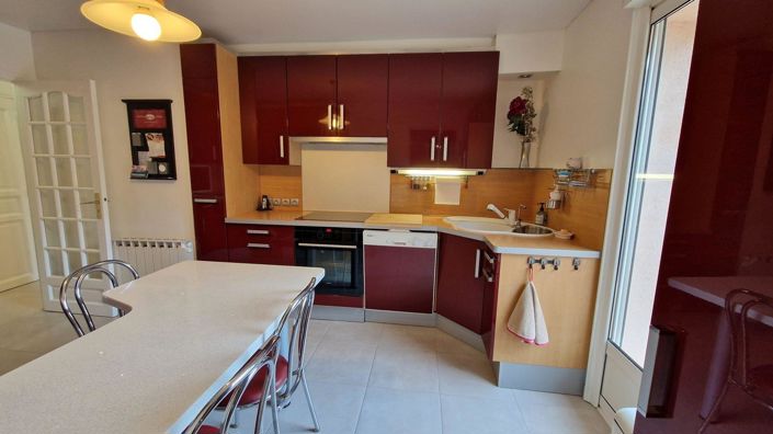 Image No.7-3 Bed House for sale