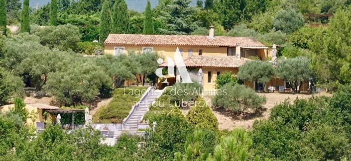 Image No.2-6 Bed House for sale