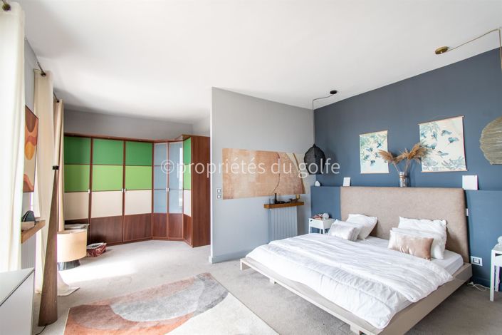 Image No.19-4 Bed House for sale