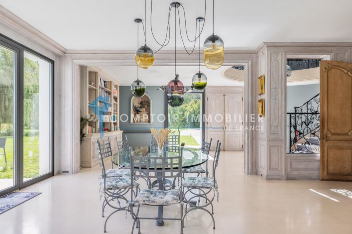 Image No.17-8 Bed House for sale