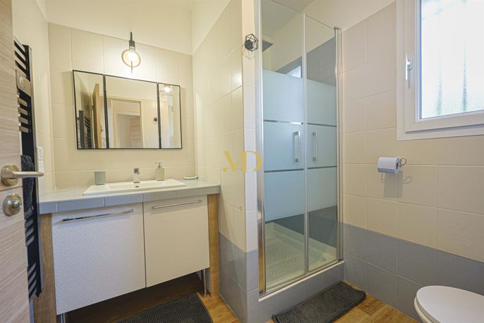 Image No.26-3 Bed House for sale