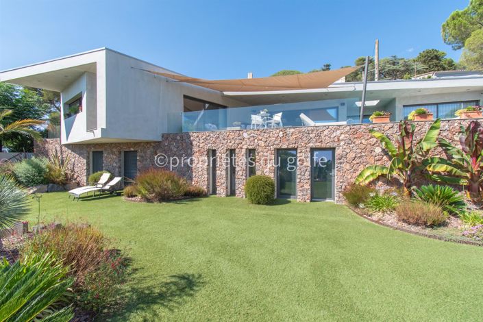 Image No.3-3 Bed House for sale