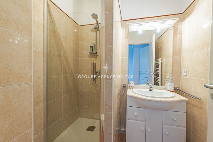 Image No.9-3 Bed Apartment for sale