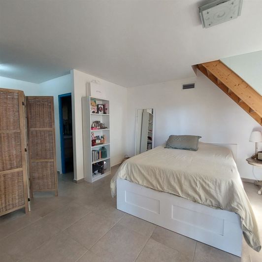 Image No.7-3 Bed House for sale