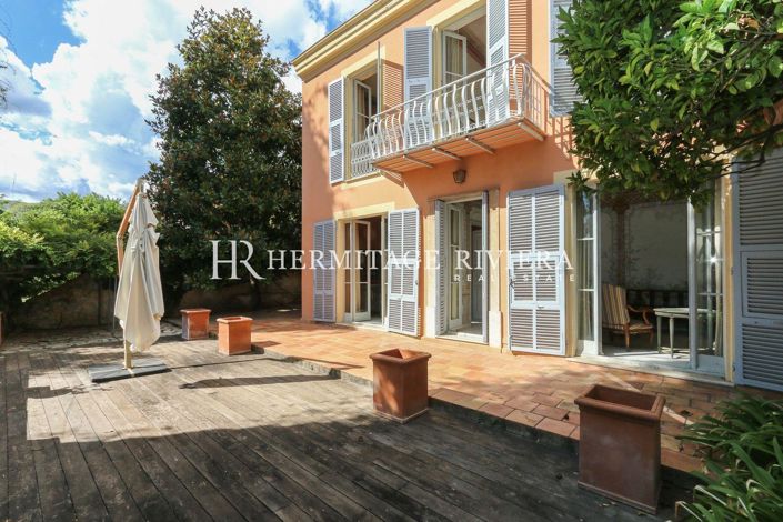 Image No.1-5 Bed House for sale