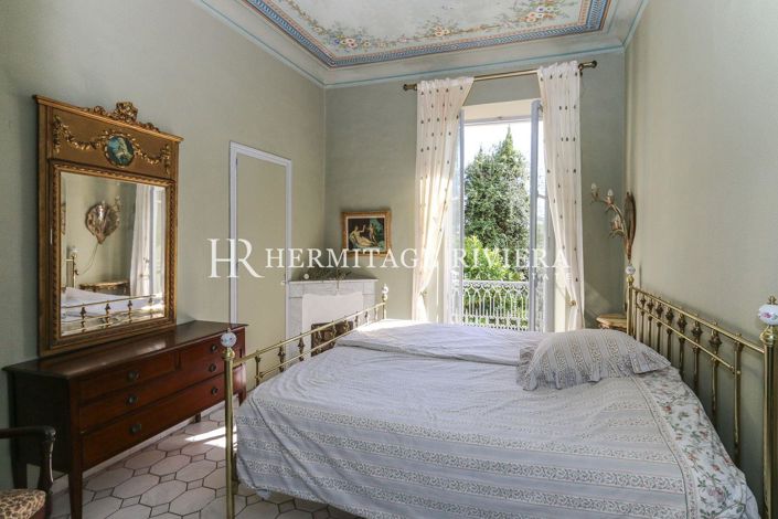 Image No.18-5 Bed House for sale