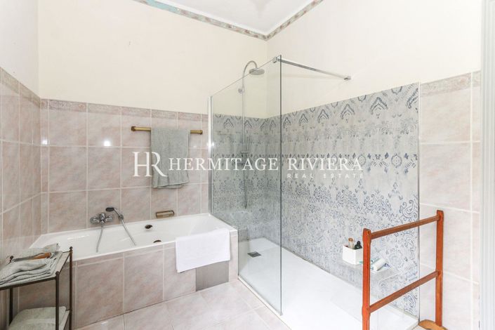 Image No.27-5 Bed House for sale