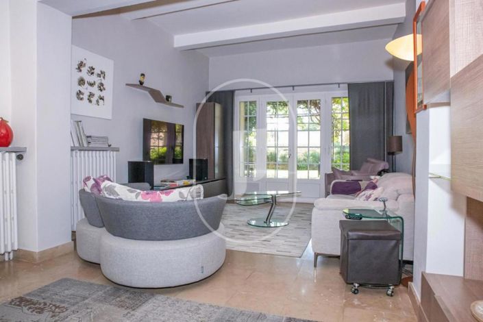 Image No.4-7 Bed House for sale