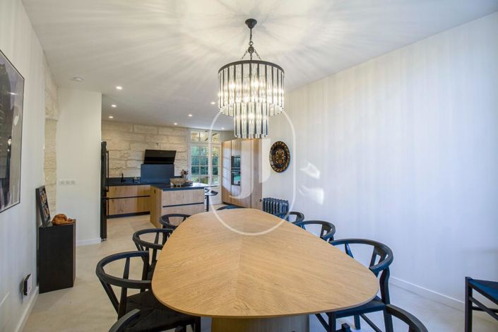 Image No.7-5 Bed House for sale