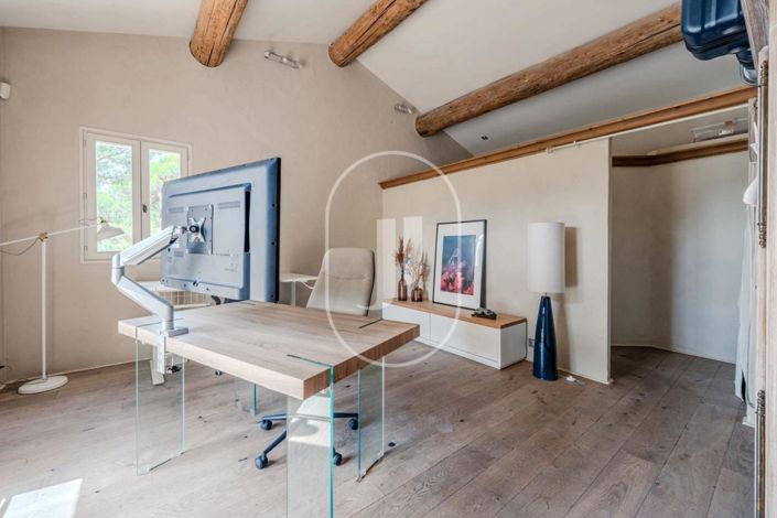 Image No.13-4 Bed House for sale