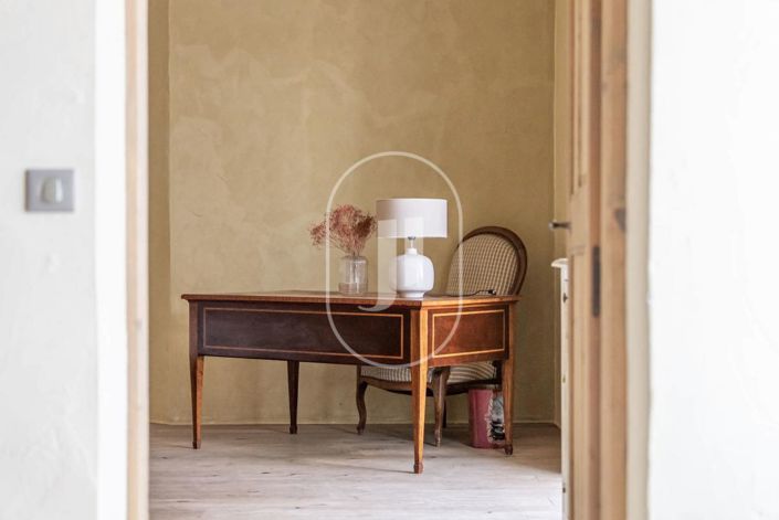 Image No.5-4 Bed House for sale