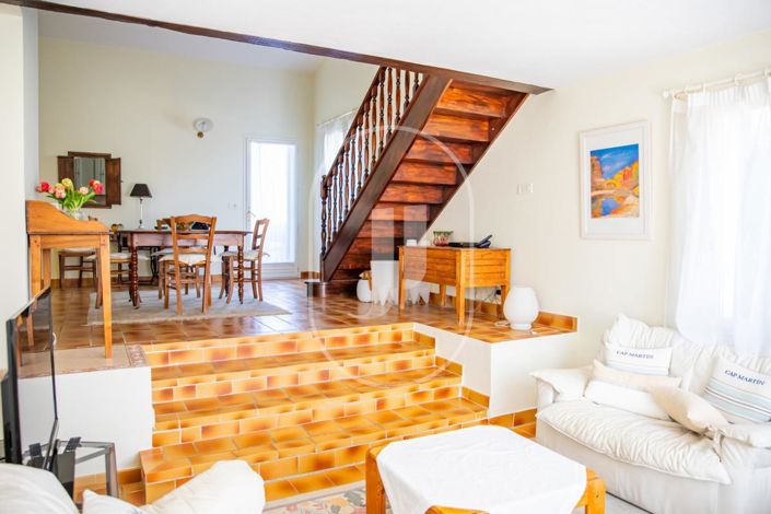 Image No.5-3 Bed House for sale