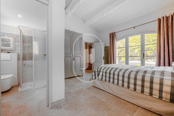 Image No.10-5 Bed House for sale