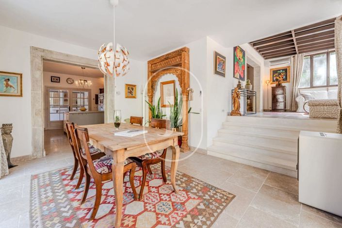 Image No.6-5 Bed House for sale