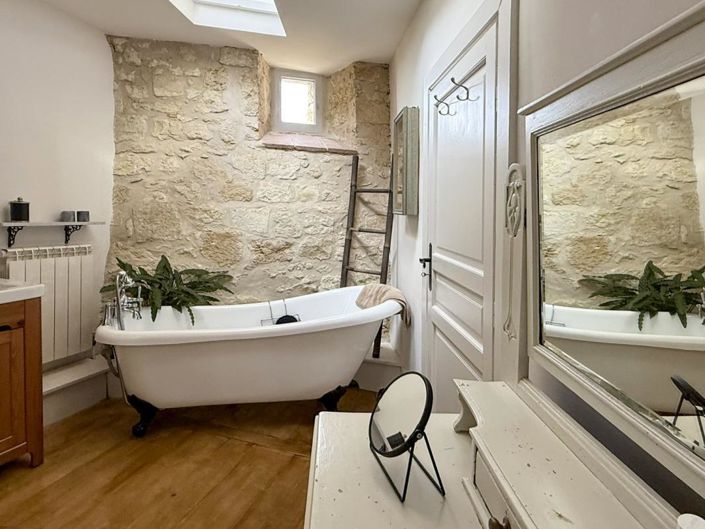 Image No.13-2 Bed House for sale