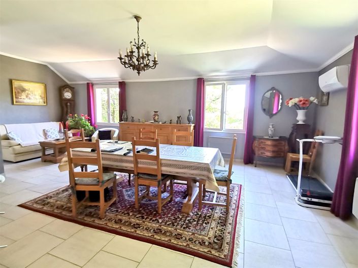 Image No.30-5 Bed House for sale