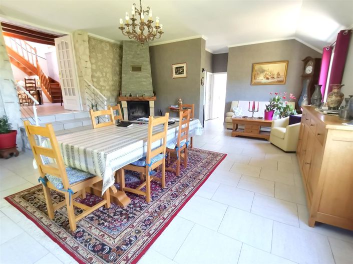 Image No.31-5 Bed House for sale