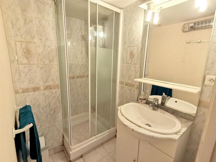 Image No.45-5 Bed House for sale