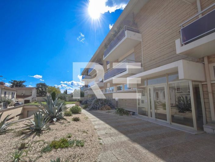 Image No.1-3 Bed Apartment for sale