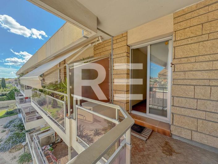 Image No.12-3 Bed Apartment for sale