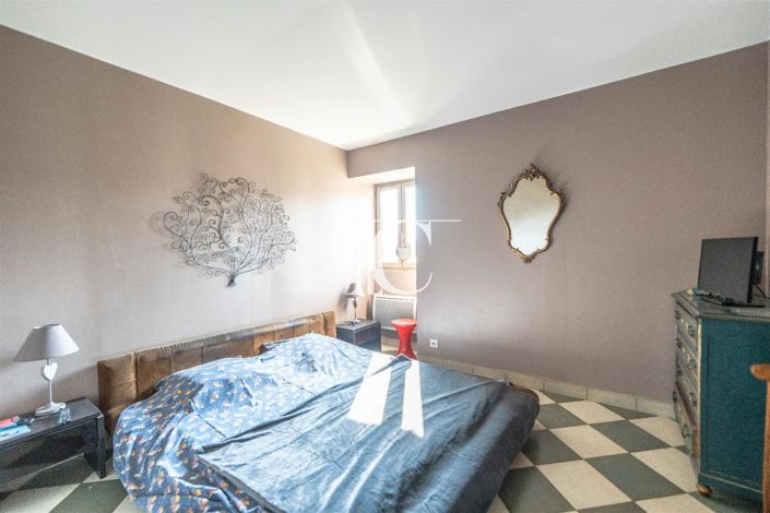 Image No.15-4 Bed House for sale