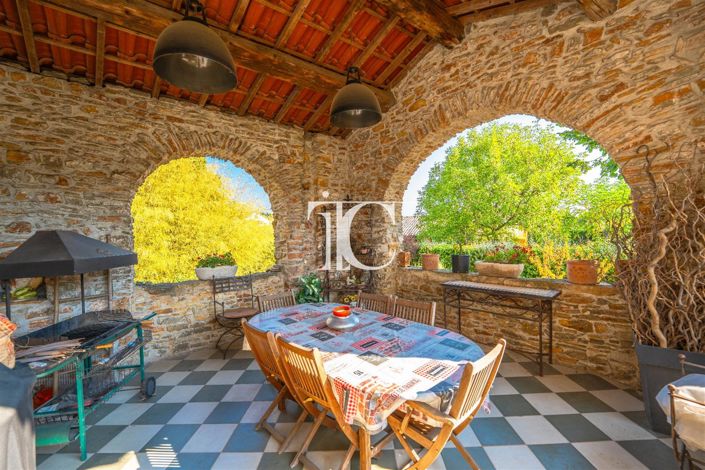 Image No.4-4 Bed House for sale