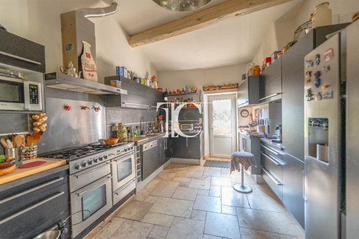 Image No.6-4 Bed House for sale