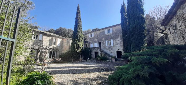 Image No.1-4 Bed House for sale