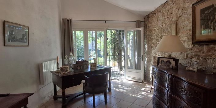 Image No.5-4 Bed House for sale