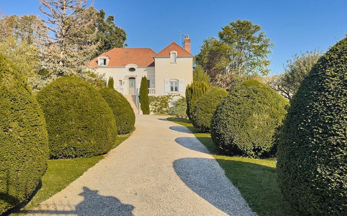 Image No.1-4 Bed House for sale