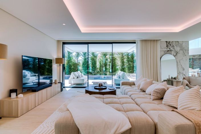 Image No.14-4 Bed House for sale