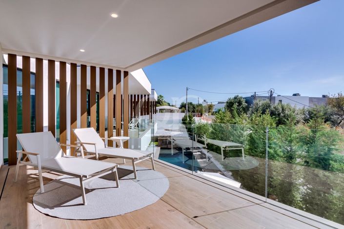 Image No.34-4 Bed House for sale