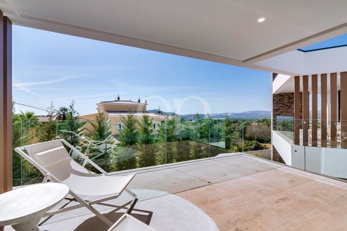 Image No.37-4 Bed House for sale