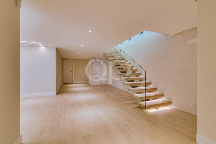 Image No.41-4 Bed House for sale