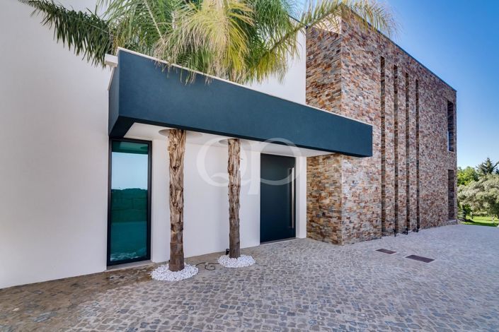 Image No.50-4 Bed House for sale