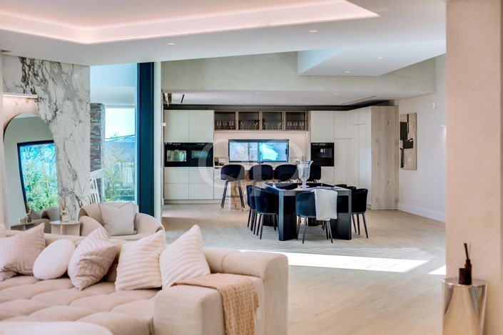 Image No.54-4 Bed House for sale