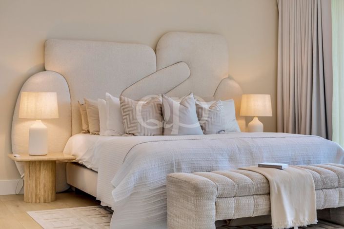 Image No.56-4 Bed House for sale