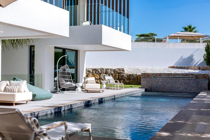 Image No.64-4 Bed House for sale