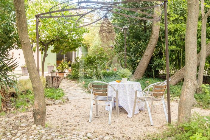 Image No.4-8 Bed House for sale