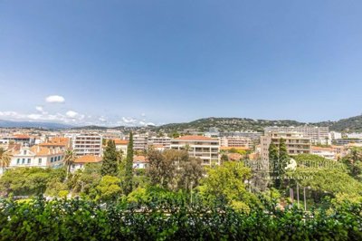 3 Bed Apartment for sale