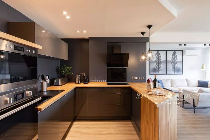 Image No.7-3 Bed Apartment for sale