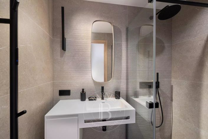 Image No.8-3 Bed Apartment for sale