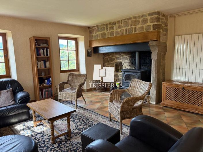 Image No.4-7 Bed House for sale