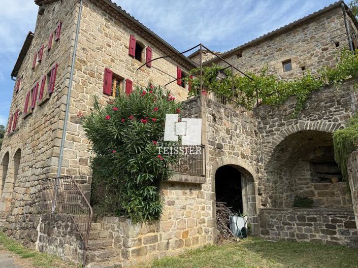 Image No.8-7 Bed House for sale