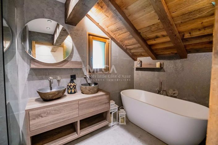 Image No.17-5 Bed House for sale