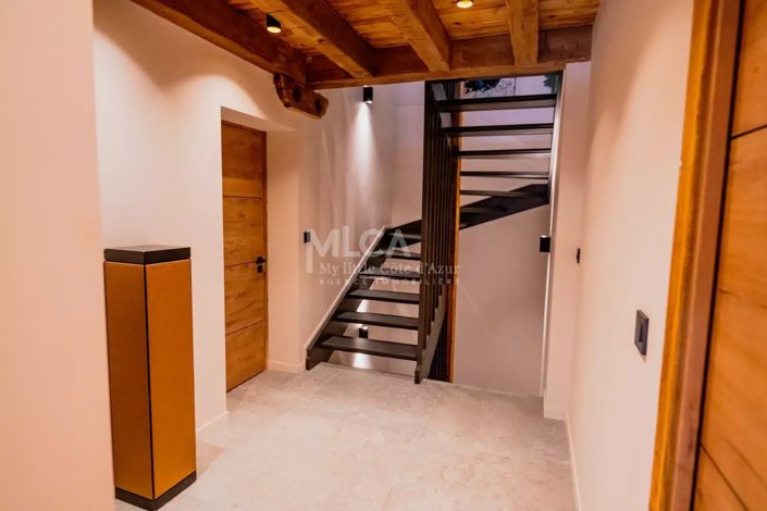 Image No.23-5 Bed House for sale