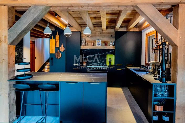 Image No.9-5 Bed House for sale