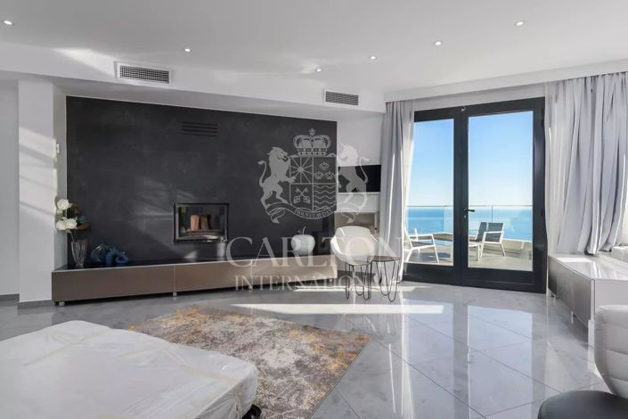 Image No.12-4 Bed House for sale