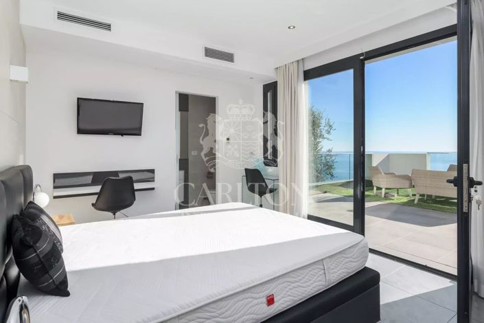 Image No.15-4 Bed House for sale