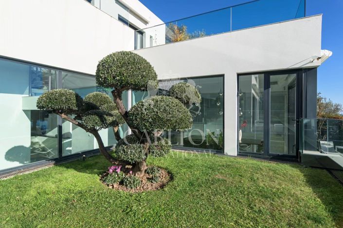 Image No.6-4 Bed House for sale